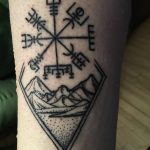 De beste tatovering i Røyrvik - Nordland, finn dekoratekunstnere nær deg, Tatovering en Raarvihke - Røyrvik